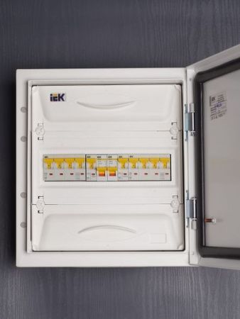 Выкл. нагрузки 1П 100А  IEK  ВН-32